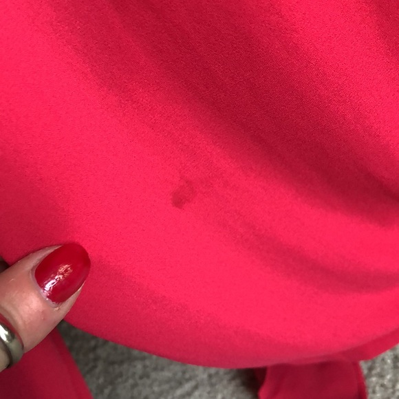 BCBG RED SURPLICE HI LO BLOUSE - Picture 3 of 4